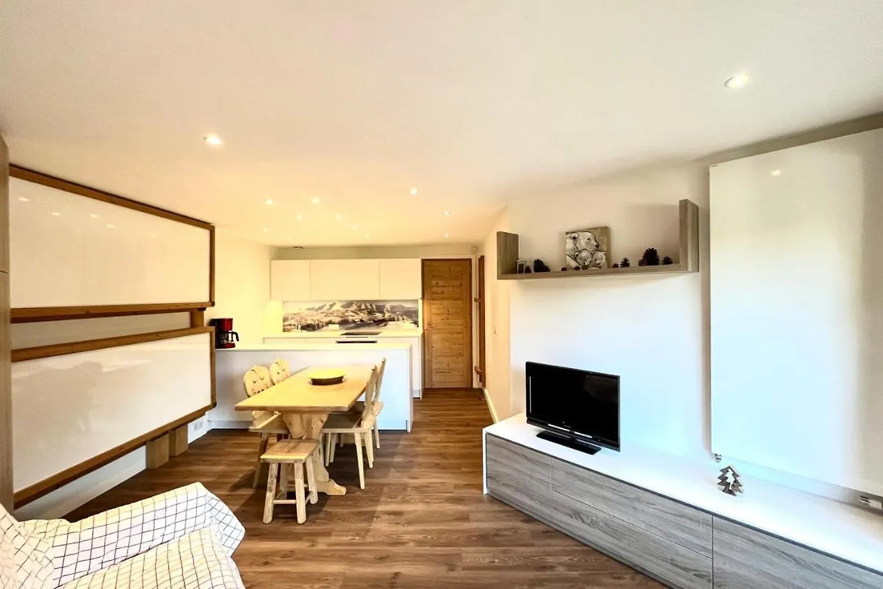 A Pretty Haven Of Peace In Megeve Apartment